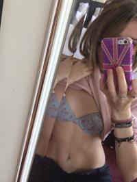 Pandaboo in lingerie taking a selfie