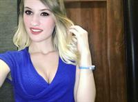 Marina Leigh taking a selfie