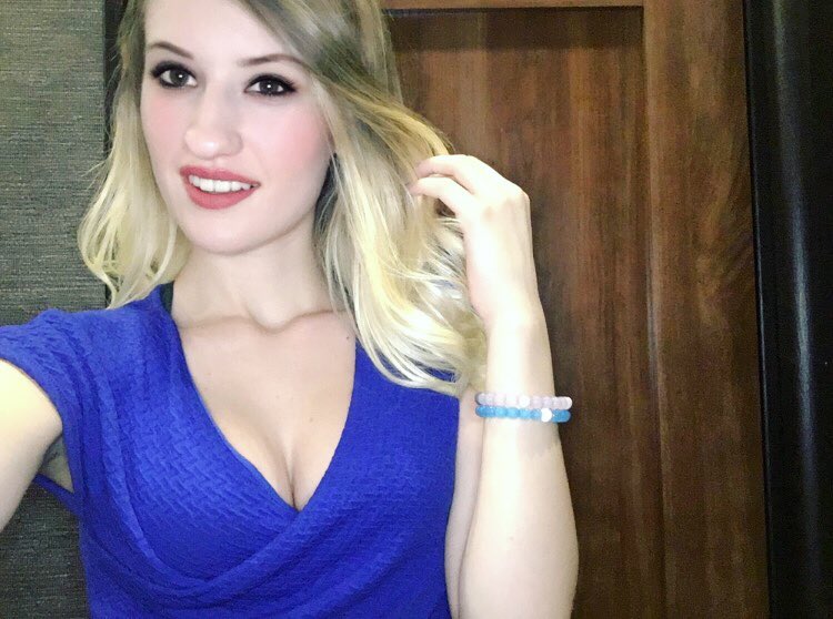 Marina Leigh taking a selfie