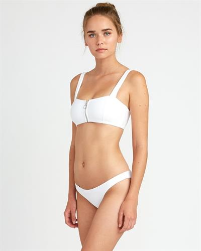 Gabriella Brooks Bikini Pictures Gabriella Brooks in a bikini