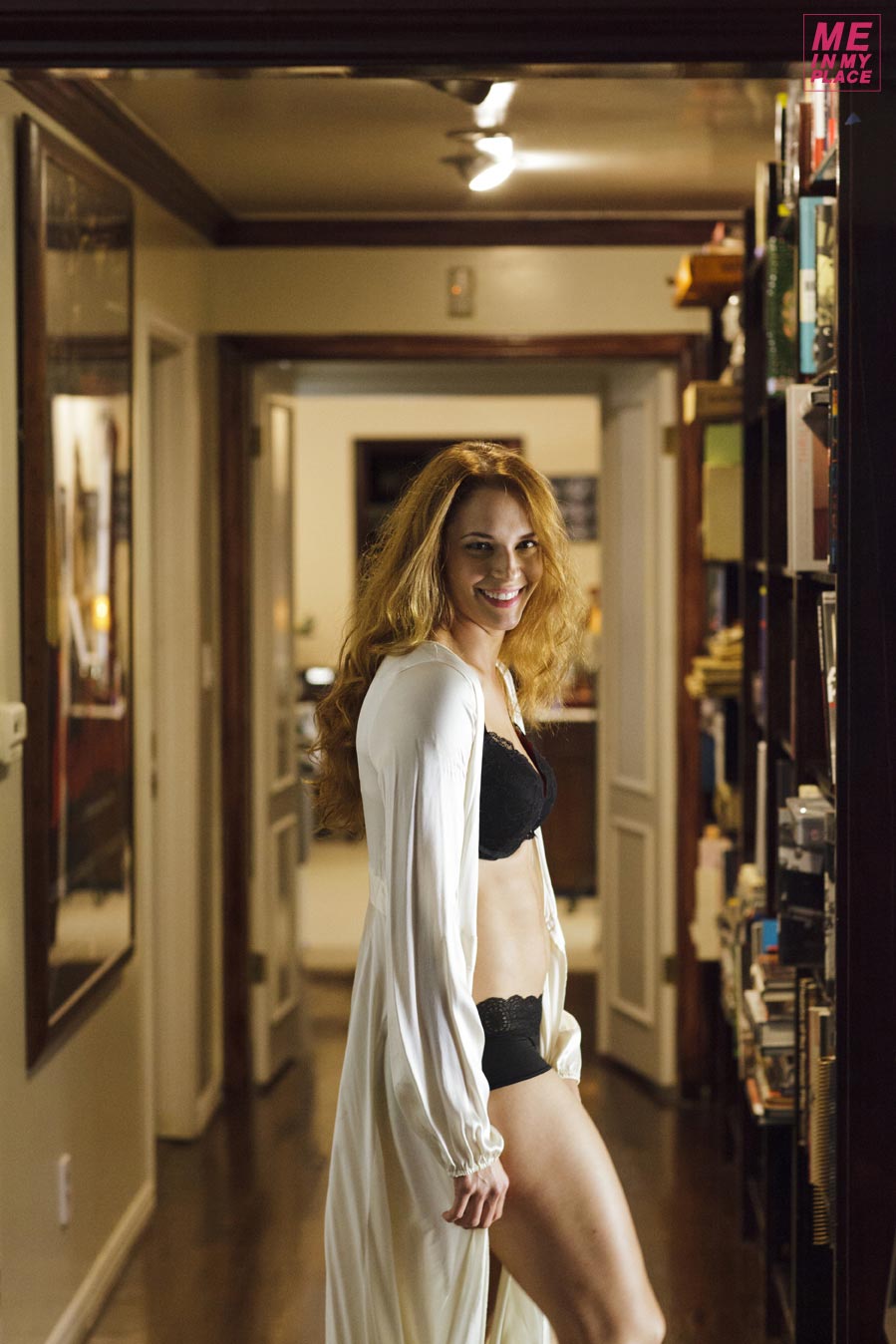 Amanda Righetti in lingerie