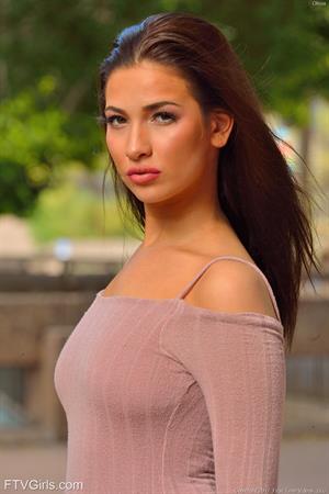 Olivia-II Nude Pictures Fashion Model Anal