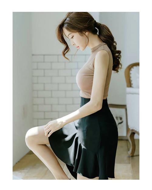 Park Soo Yeon