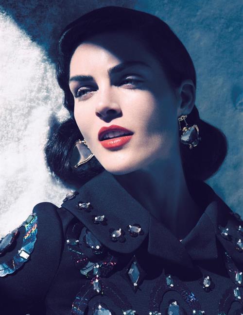 he Best Of What's New
by Camilla Akrans for Harper's Bazaar Korea December 2012