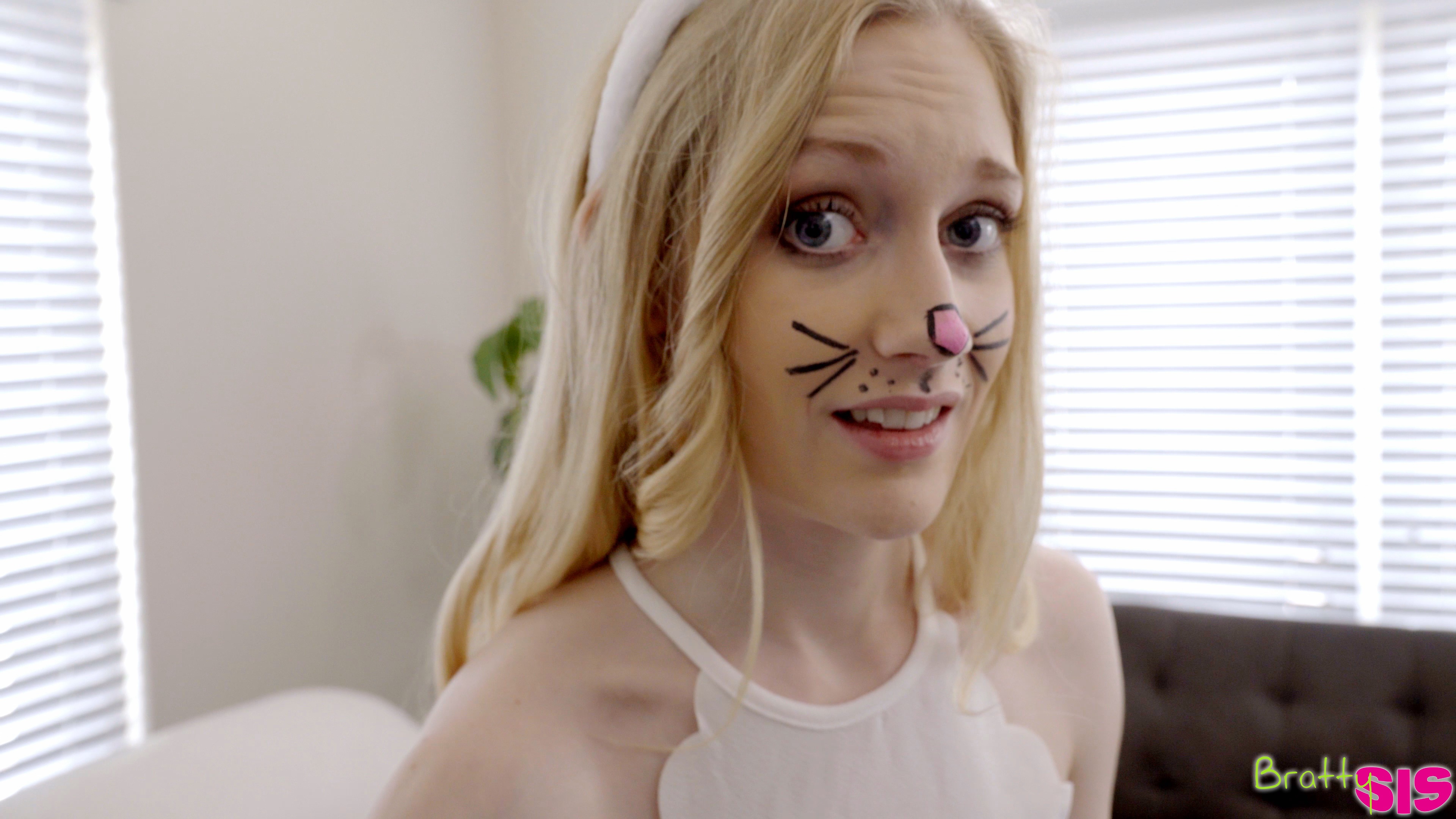 Spunky spinner Emma Stone dresses up for an egg hunt that gets hardcore as she fucks her stepbro for the money egg