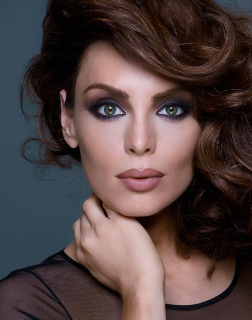 Yoanna House