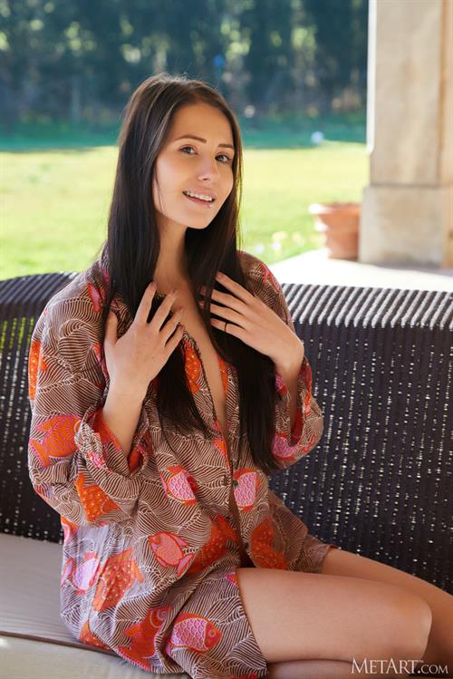 Vanessa Angel Shaved Natural Model