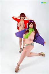 Lana and Tessa Boob Worshiping With Each Other