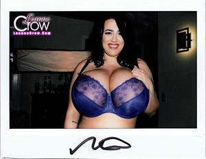 Leanne Crow Nude Pictures Leanne Crow Big Boobs Still Yum on Her Polaroids Shots