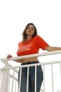 Tyla Jessop in Jeans