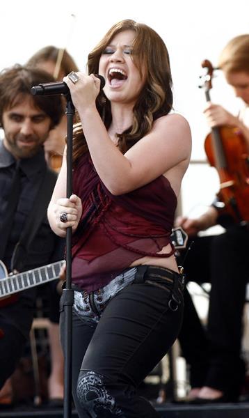 Kelly Clarkson