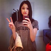 Lodovica Comello taking a selfie