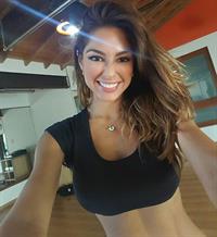 Geraldine Pinzón selfie