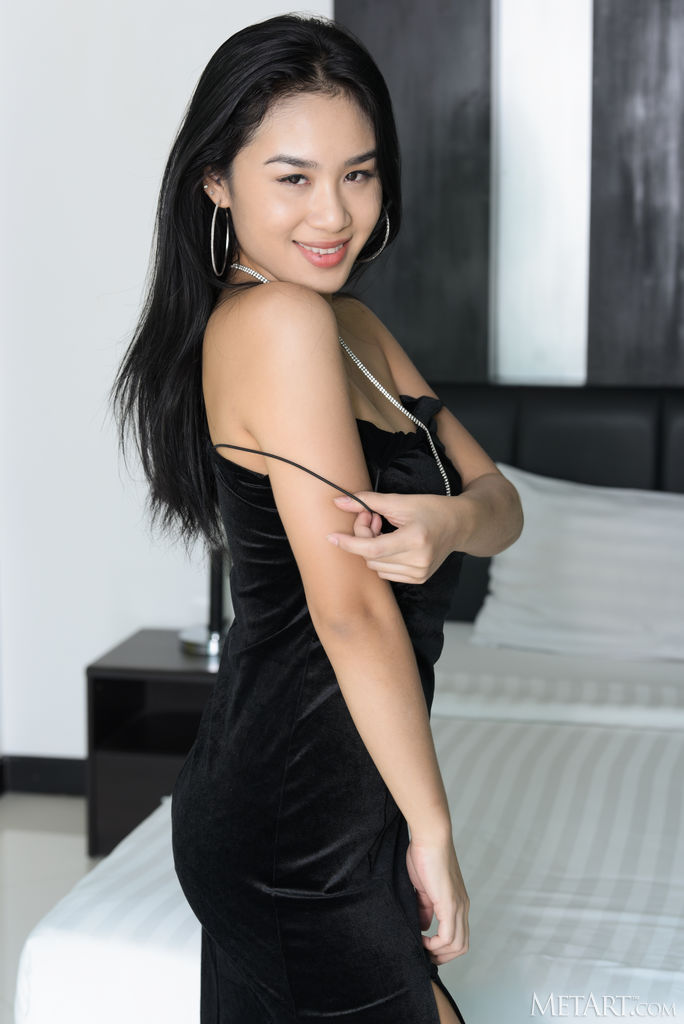 Kahlisa Hairy Busty Asian in Black