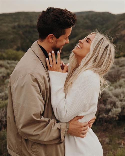 Whitney Simmons Pictures Whitney Simmons