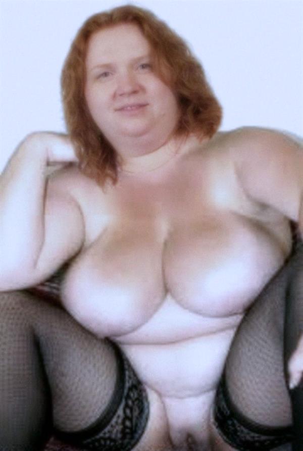 Tamara Horsley spreading 