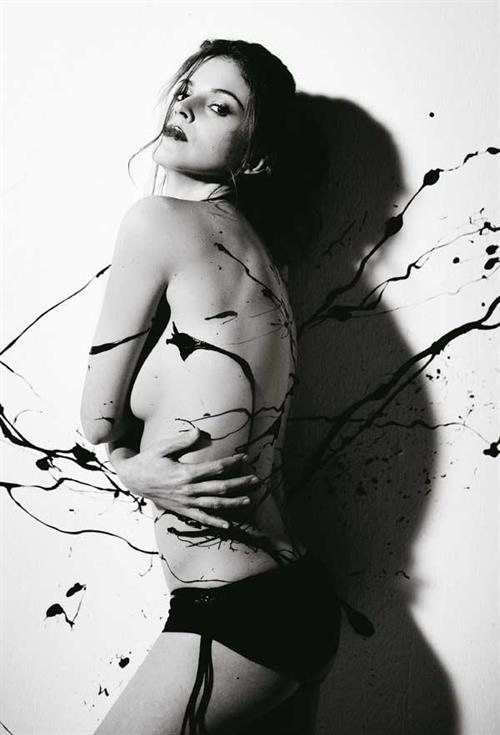 Michelle Jenner in body paint