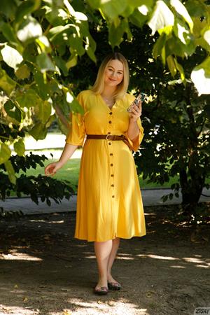 Ivanna Ershova Pictures Busty Ivanna Ershova in Yellow