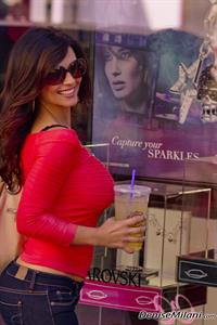 Denise Milani Photoset - RedCandids