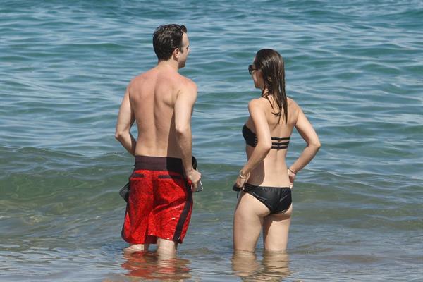 Olivia Wilde on the beach in Hawaii - May 27, 2013 