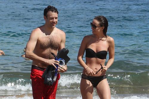 Olivia Wilde Bikini Pictures Olivia Wilde on the beach in Hawaii - May 27, 2013