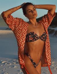 Jade Leboeuf Bikini Pictures Jade Leboeuf in a bikini