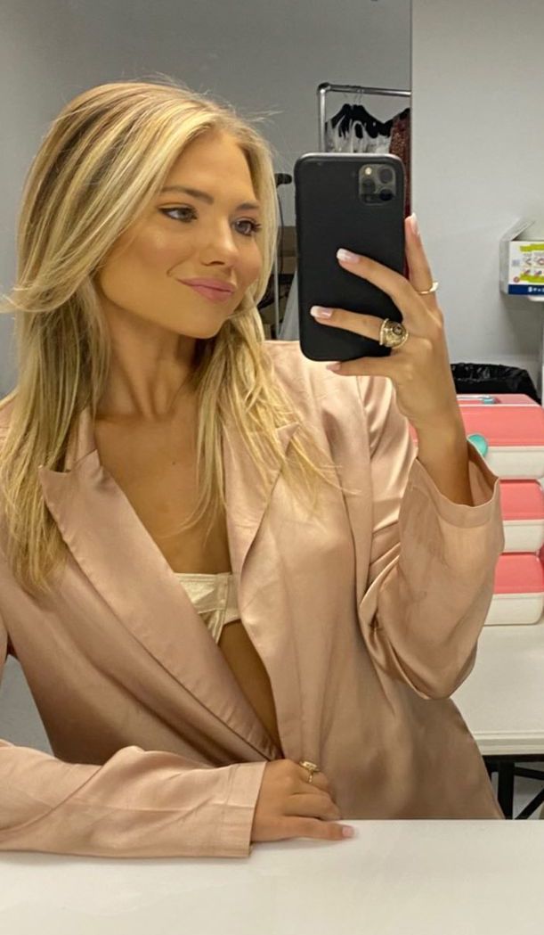 Charley Manley taking a selfie