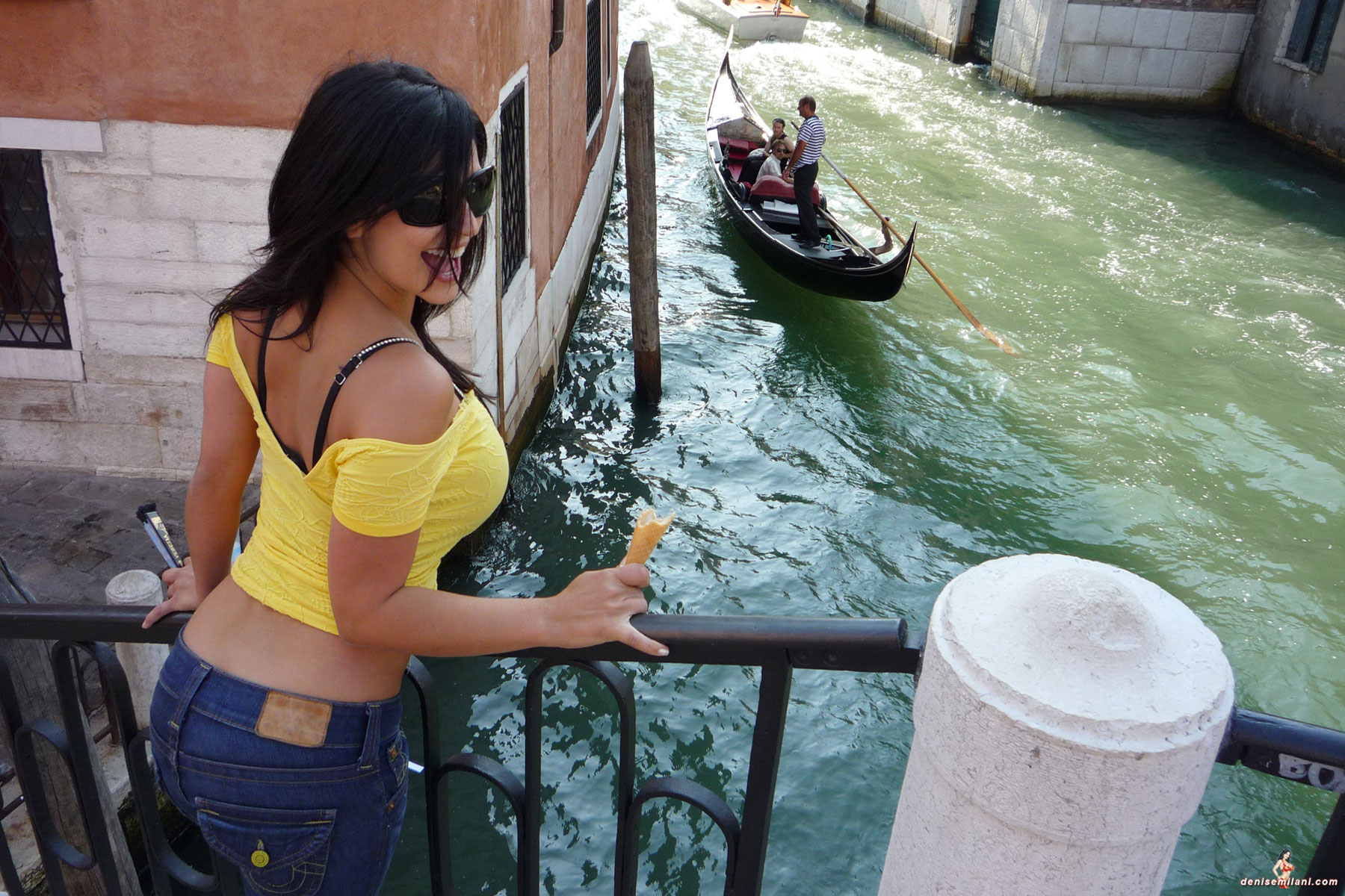 Denise Milani Snapshots - Venice_Europe