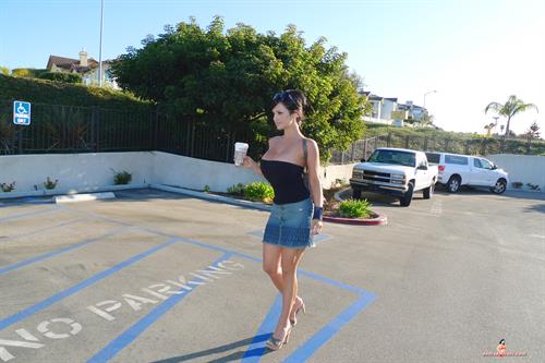 Denise Milani Snapshots - Tube