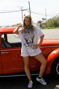 Maddie Crump Showering