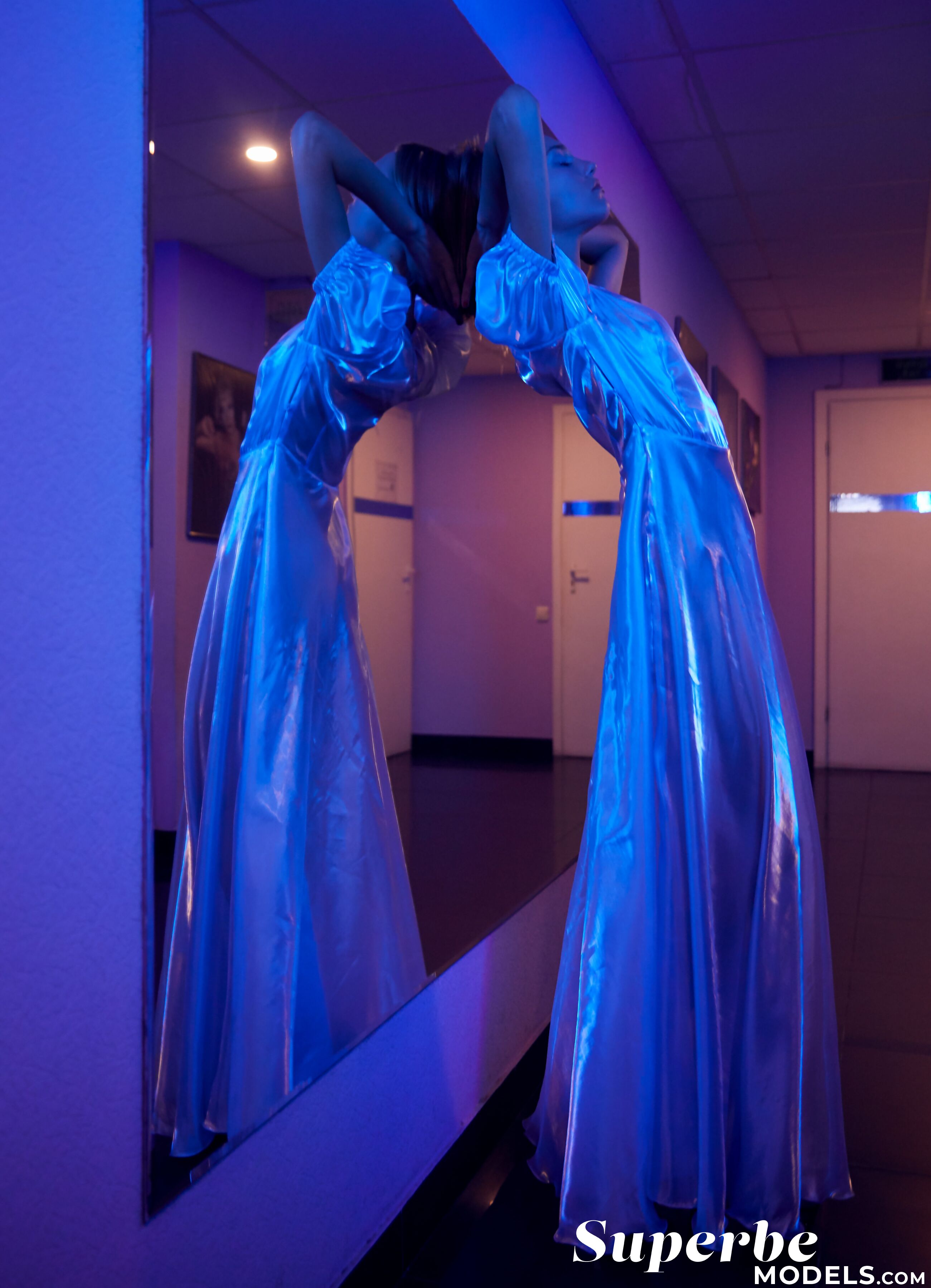 Stay with Hannah Ray - See Her Videos, Galleries and Selfie Videos at SuperBeModels