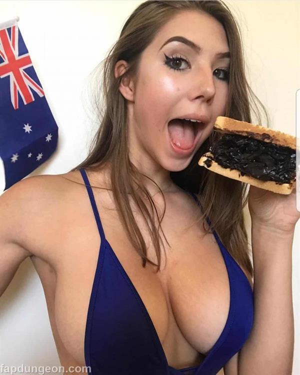 Beautiful Australian Teen With Big Tits