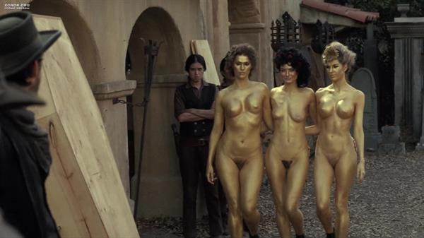 Unknown Golden Prostitutes in Westworld S01E05 (2016)