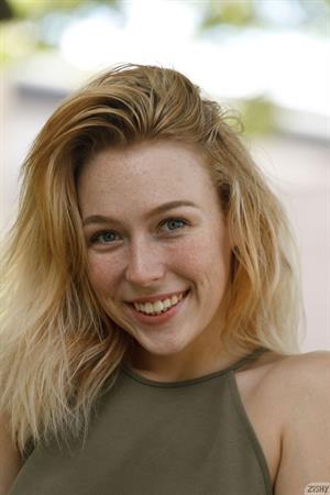 Sunny Redford Pictures Sunny Redford Cute Girl