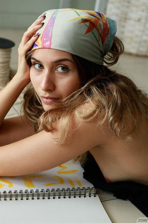 Karoll Bolivar Pictures Karoll Bolivar in a White Thong