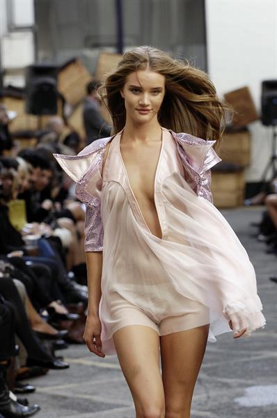 Rosie Huntington-Whiteley