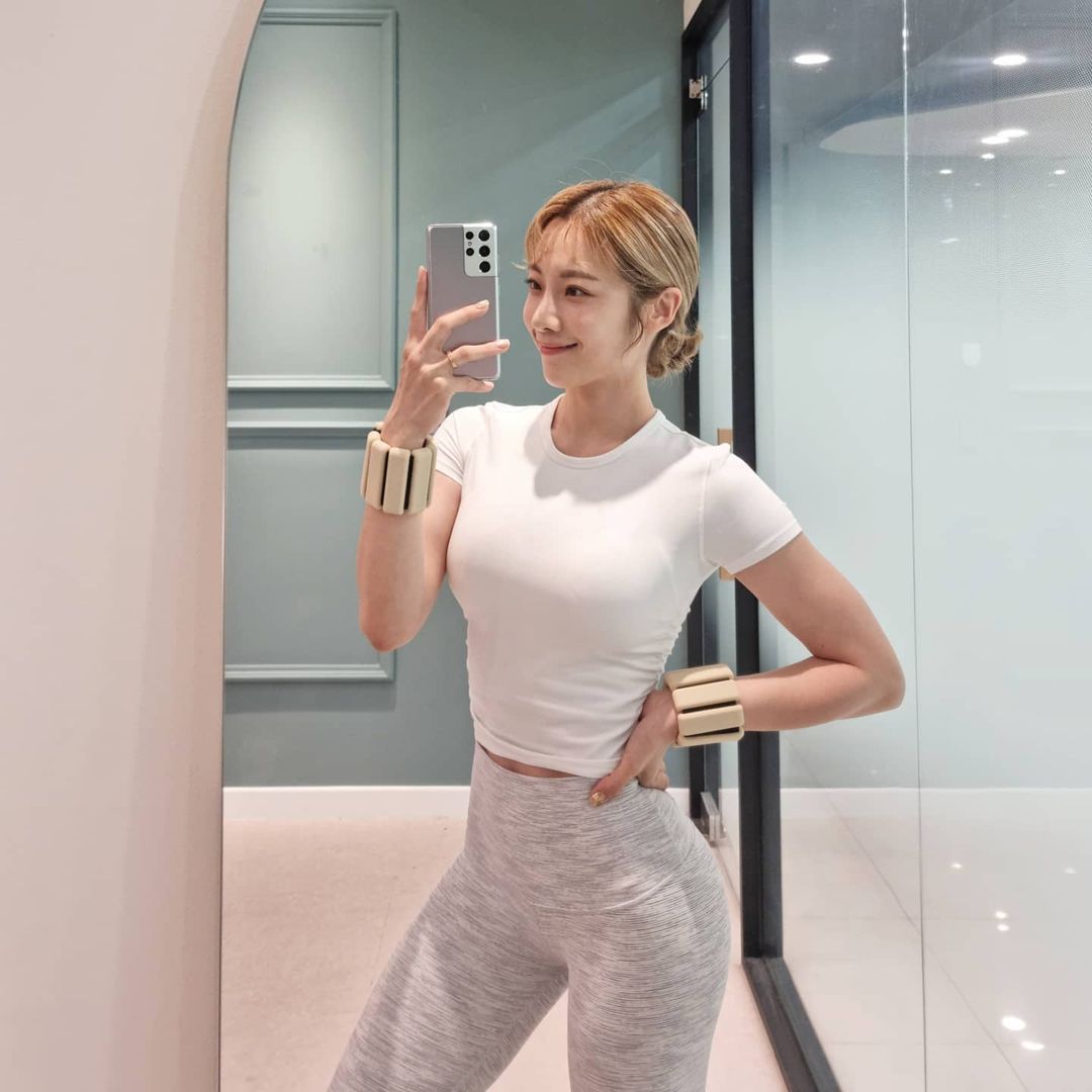 Beautiful Korean star - Instagram picture 09/01/2020 to 09/14/2022