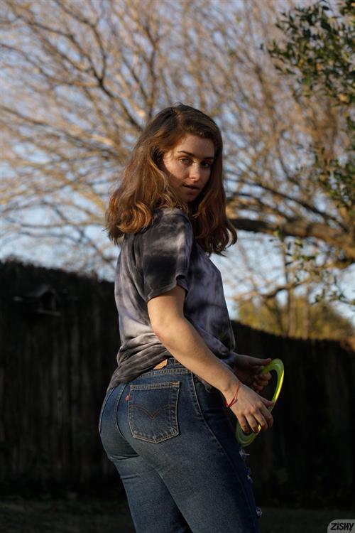 Greta Yarbrough Pictures Greta Yarbrough Shows Big Booty