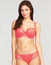 Dominika van Santen in lingerie