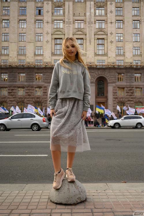 Nyla Rox Pictures Petite cutie Nyla Rox