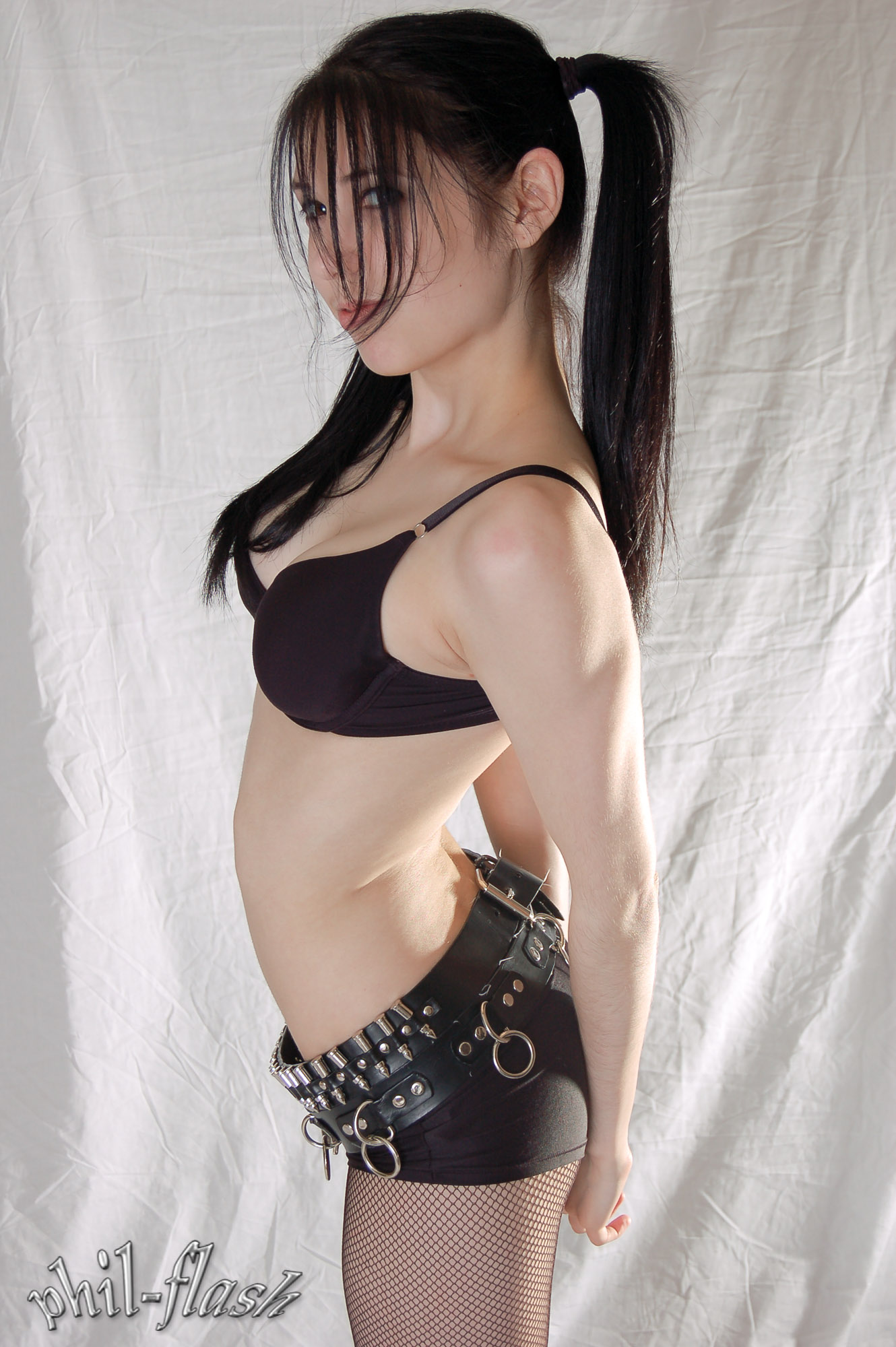 Misty Gates Pictures Sexy pictures and videos of girl called Willow who now goes by the name of Misty Gates. 64 photo sets and about 5 hours of video footage.