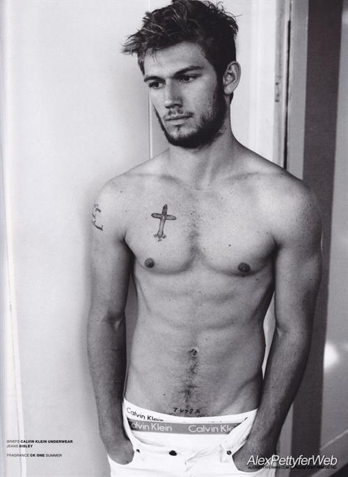 Alex Pettyfer