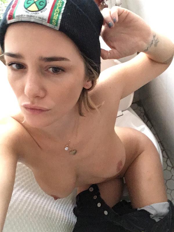 Addison Timlin Leaked