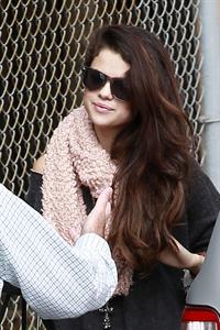 Selena Gomez arriving at a studio in LA 2/8/13 
