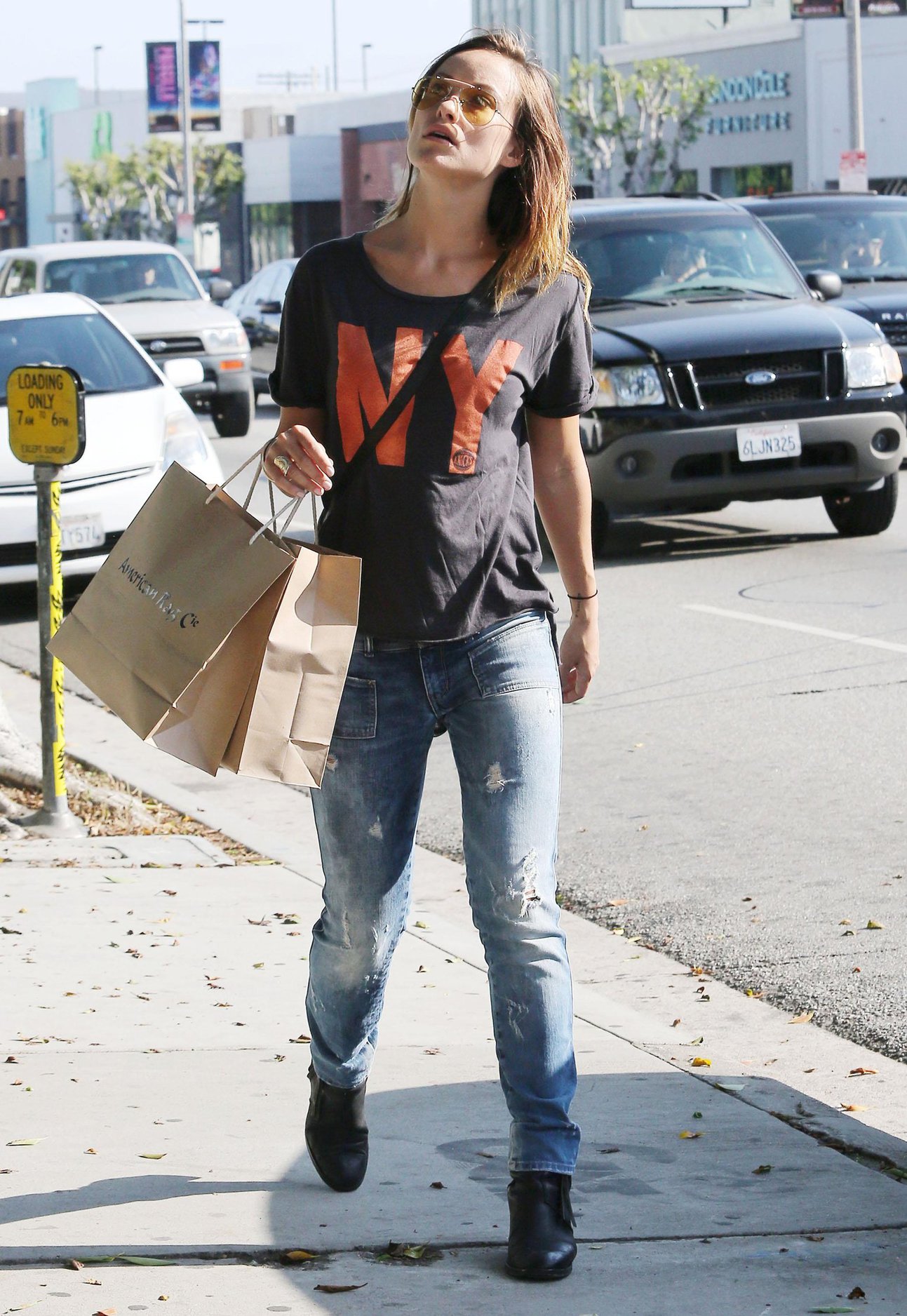 Olivia Wilde shopping in Los Angeles - June 1, 2013 