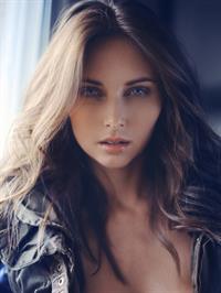 Brazilian model, born February 6, 1985 in Santa Catarina, Criciuma, Brazil.