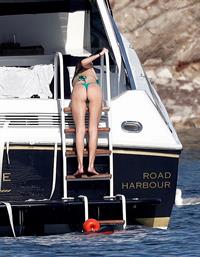 Leni Klum in a bikini - ass