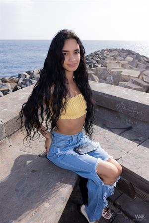 Dulce Nude Pictures Dulce: Innocent Walk