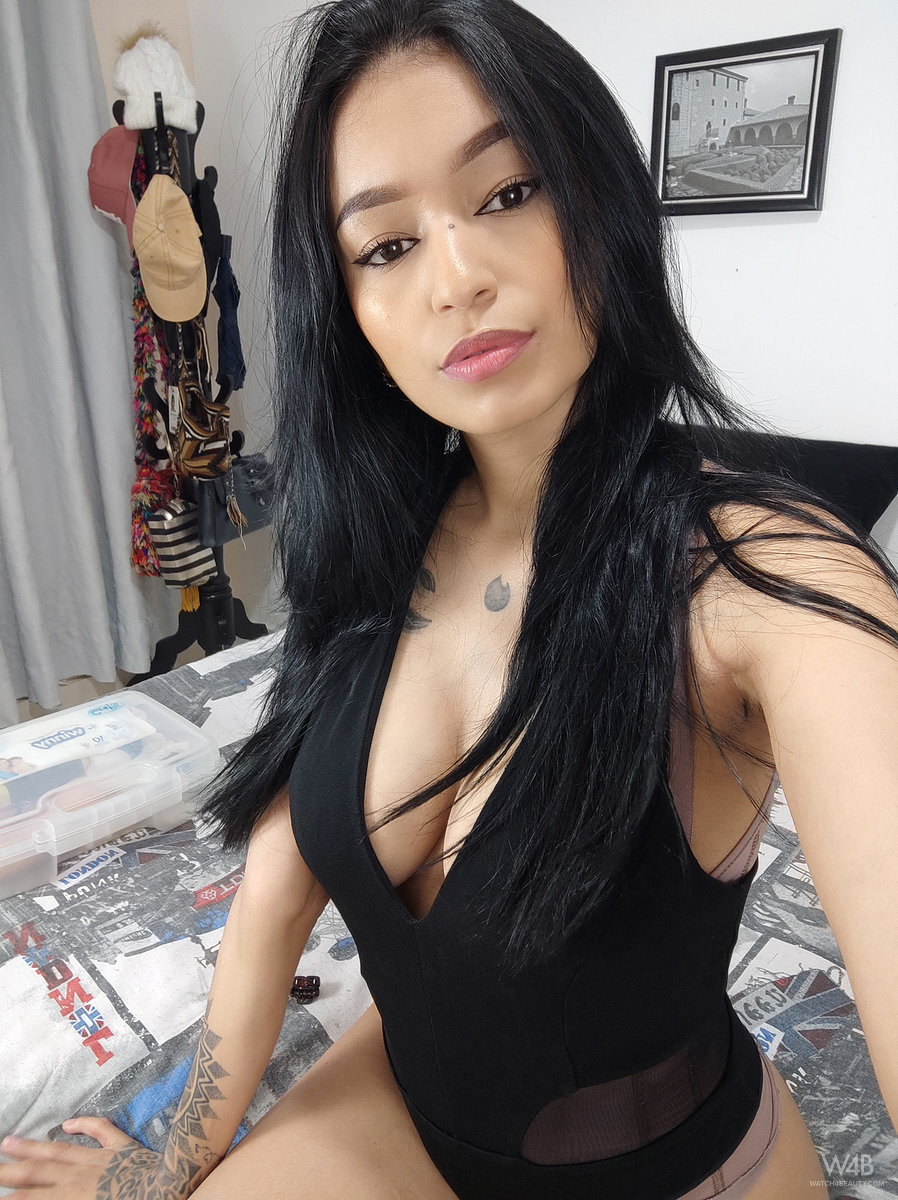 Alexa Belluci: My Portraits