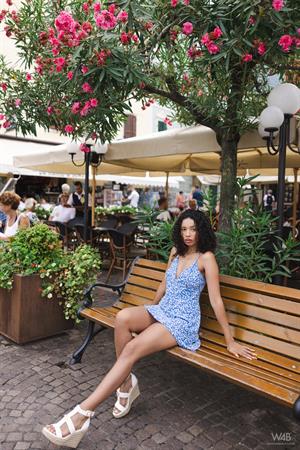 Valery Ponce Nude Pictures Valery Ponce: Lago Di Garda